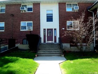 8 Cascade Terrace 1D, Yonkers, NY 10703