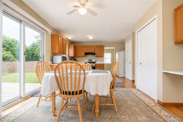 41585 Cherry Hill Road, Canton, MI 48188