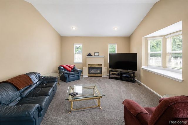 41585 Cherry Hill Road, Canton, MI 48188