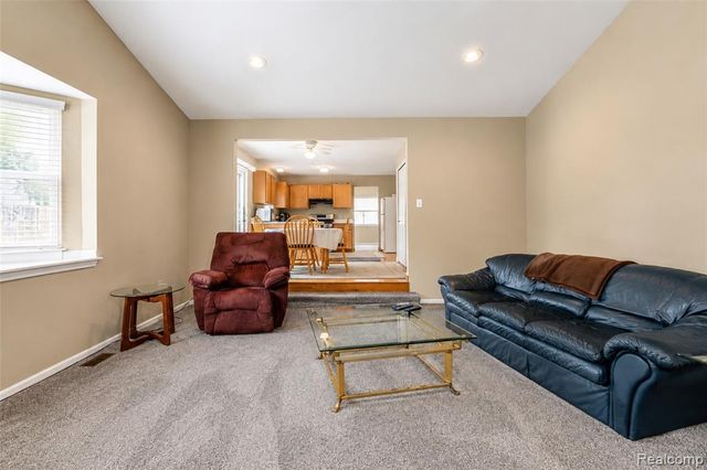 41585 Cherry Hill Road, Canton, MI 48188