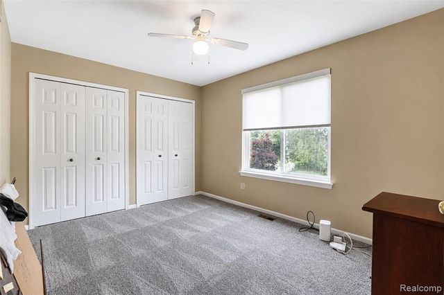 41585 Cherry Hill Road, Canton, MI 48188