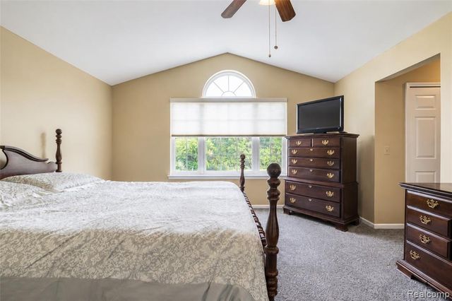 41585 Cherry Hill Road, Canton, MI 48188