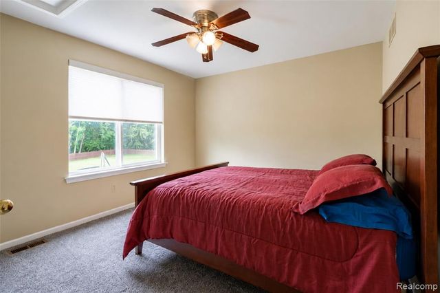 41585 Cherry Hill Road, Canton, MI 48188