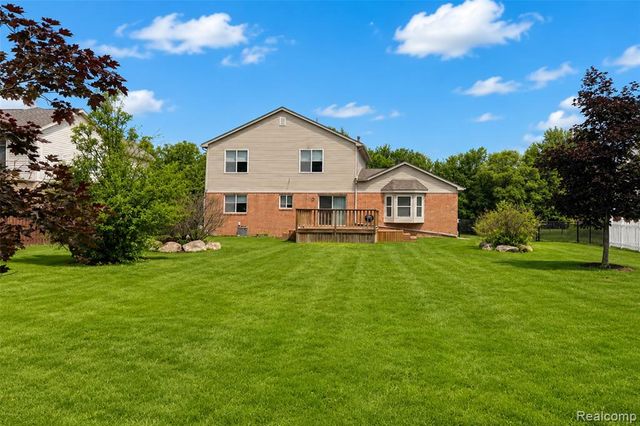 41585 Cherry Hill Road, Canton, MI 48188