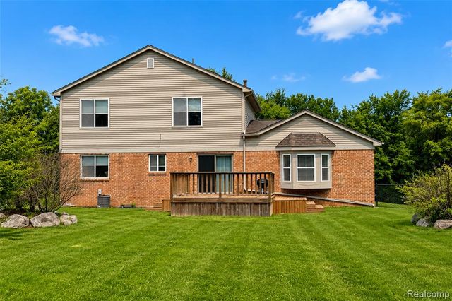 41585 Cherry Hill Road, Canton, MI 48188