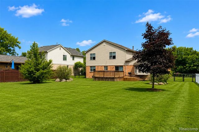 41585 Cherry Hill Road, Canton, MI 48188