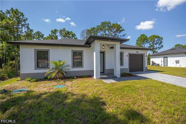 3121 69th ST W, Lehigh Acres, FL 33971