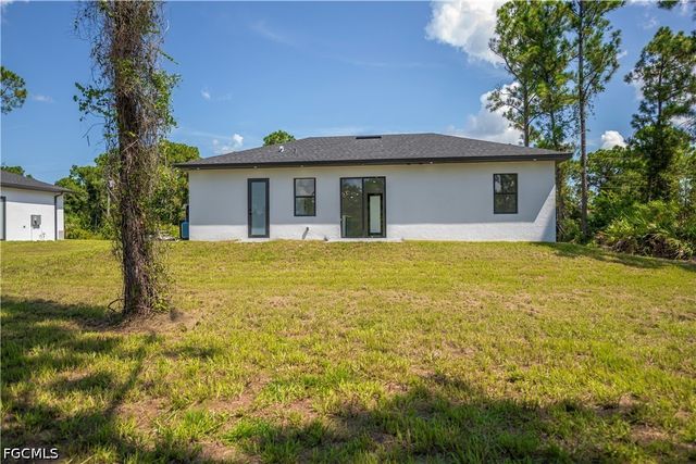 3121 69th ST W, Lehigh Acres, FL 33971