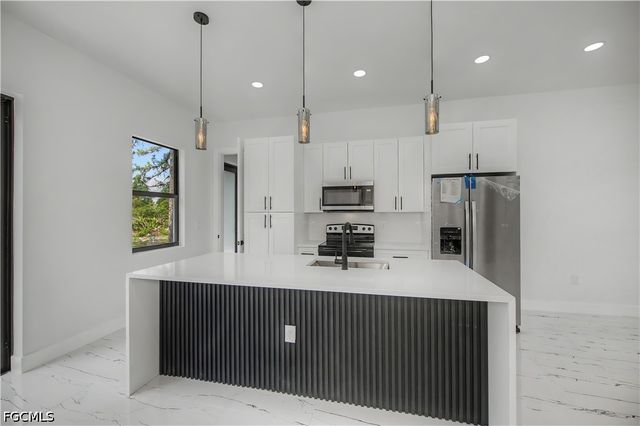 3121 69th ST W, Lehigh Acres, FL 33971