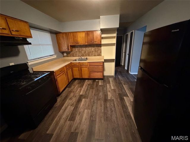 1679 Maldon Lane, St Louis, MO 63136