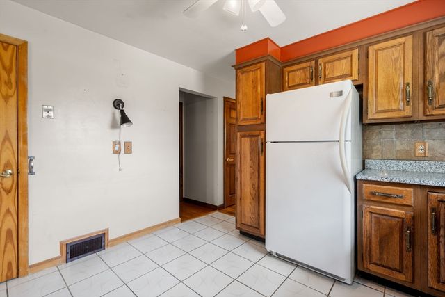 24 Park Villa Ave, Worcester, MA 01606