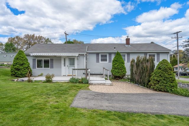 24 Park Villa Ave, Worcester, MA 01606