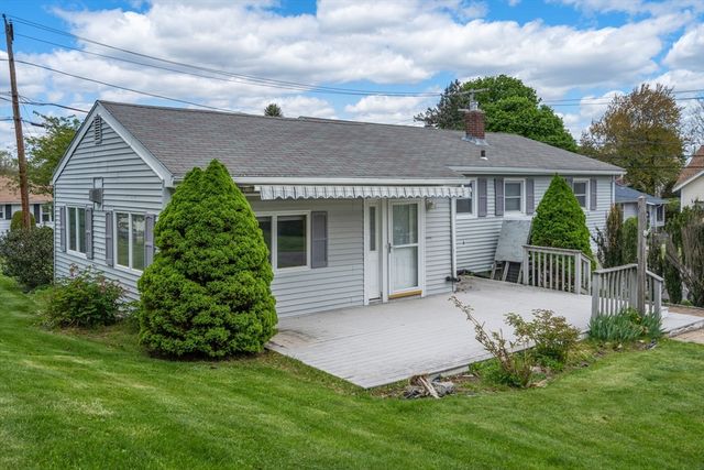 24 Park Villa Ave, Worcester, MA 01606