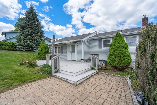 24 Park Villa Ave, Worcester, MA 01606