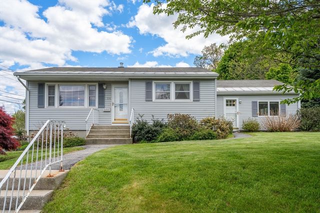 24 Park Villa Ave, Worcester, MA 01606