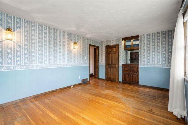 24 Park Villa Ave, Worcester, MA 01606