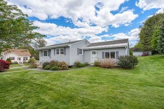24 Park Villa Ave, Worcester, MA 01606