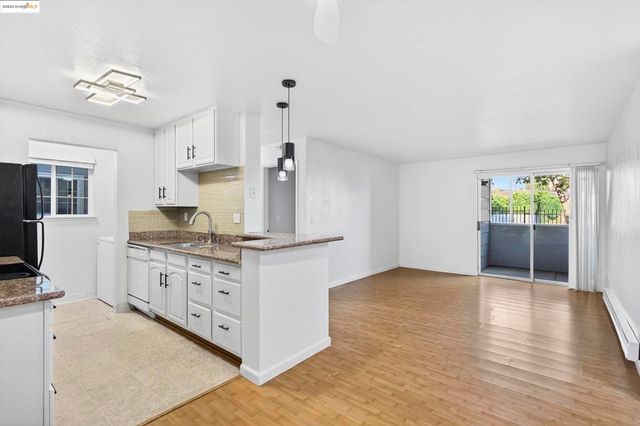 165 Lighthouse Dr, Vallejo, CA 94590