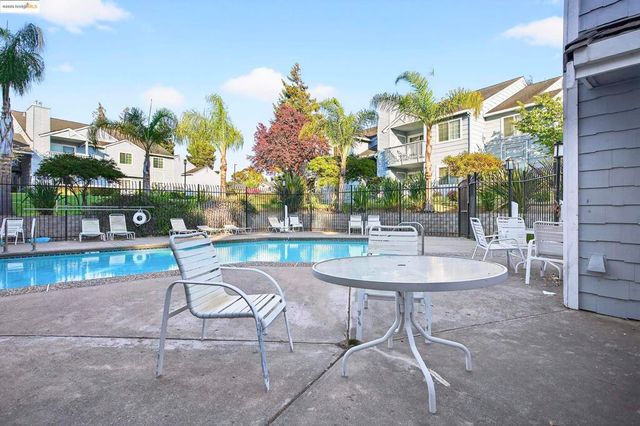 165 Lighthouse Dr, Vallejo, CA 94590