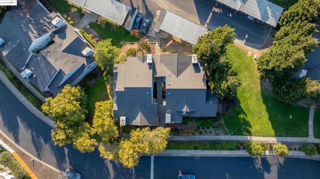 165 Lighthouse Dr, Vallejo, CA 94590