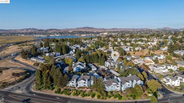 165 Lighthouse Dr, Vallejo, CA 94590