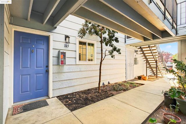 165 Lighthouse Dr, Vallejo, CA 94590