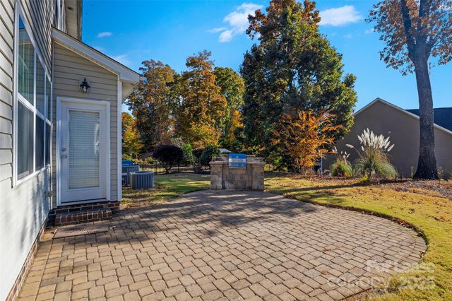 6012 Thorburn Way, Belmont, NC 28012