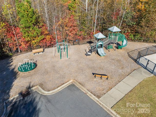 6012 Thorburn Way, Belmont, NC 28012