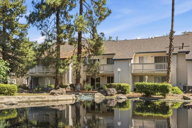 2261 Summerton Drive 32, San Jose, CA 95122