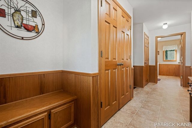 8618 Cedar Lake Drive, Jenison, MI 49428