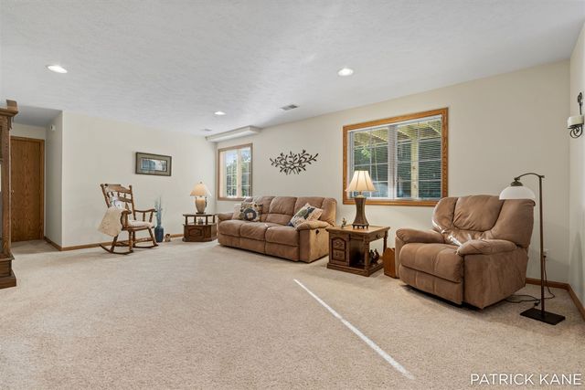 8618 Cedar Lake Drive, Jenison, MI 49428
