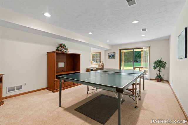 8618 Cedar Lake Drive, Jenison, MI 49428