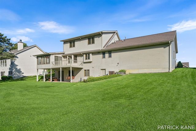 8618 Cedar Lake Drive, Jenison, MI 49428