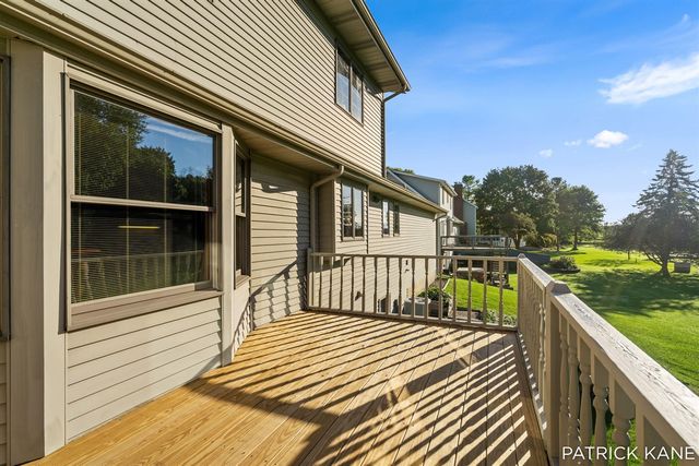 8618 Cedar Lake Drive, Jenison, MI 49428