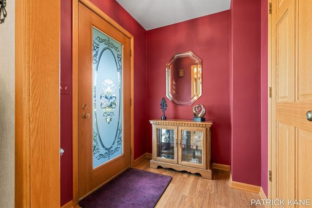 8618 Cedar Lake Drive, Jenison, MI 49428