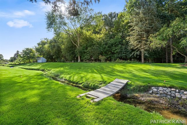 8618 Cedar Lake Drive, Jenison, MI 49428
