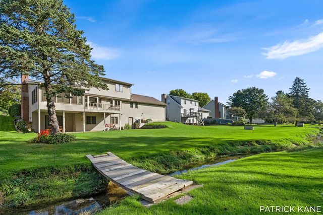 8618 Cedar Lake Drive, Jenison, MI 49428