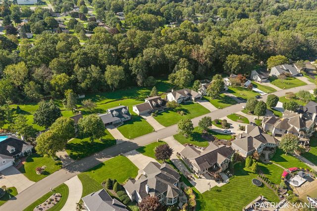 8618 Cedar Lake Drive, Jenison, MI 49428