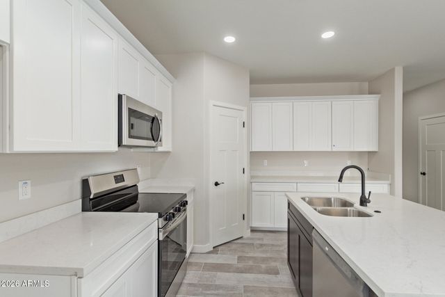 8461 W MISSION HILLS Drive, Arizona City, AZ 85123