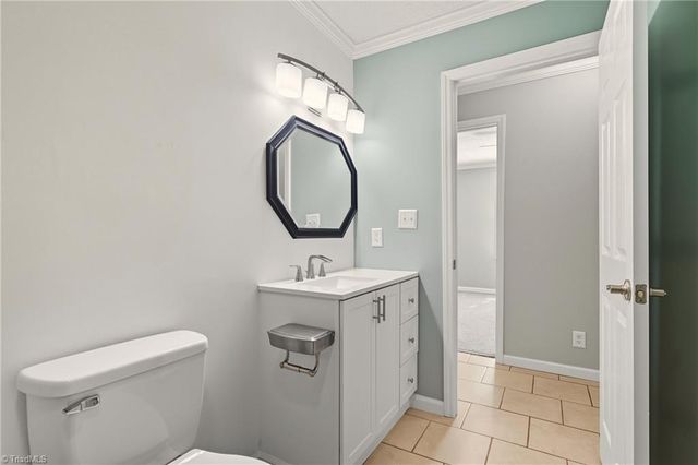 809 Garfield Court, Winston-salem, NC 27105