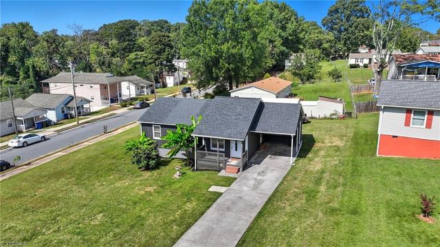 809 Garfield Court, Winston-salem, NC 27105