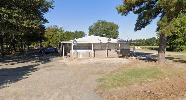 2202 W 10TH Avenue, Pine Bluff, AR 71611