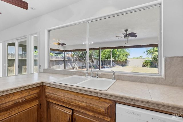 3124 Audubon Drive, Bakersfield, CA 93301