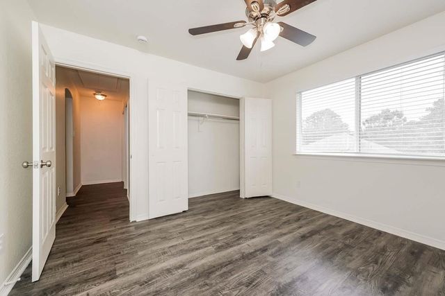 8518 Sports Haven Drive, Humble, TX 77346