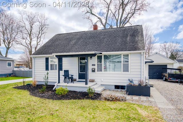 410 E Pottawatamie Street, Tecumseh, MI 49286