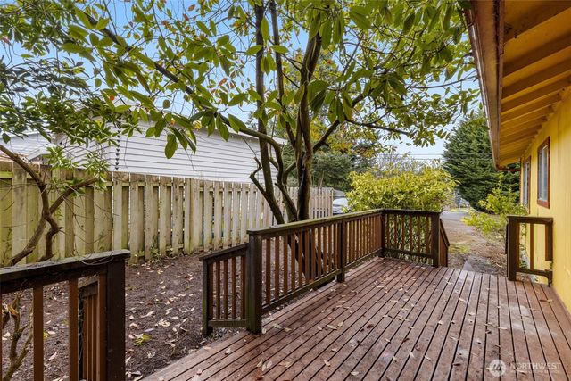 7211 182nd Street SW, Edmonds, WA 98026