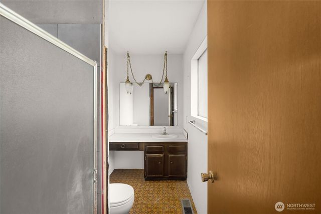 7211 182nd Street SW, Edmonds, WA 98026