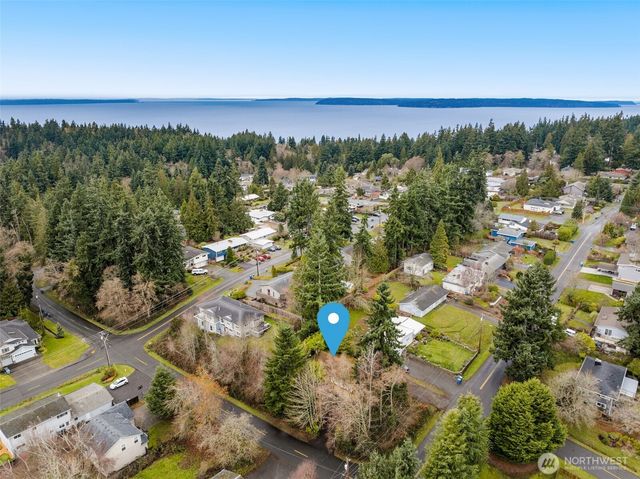 7211 182nd Street SW, Edmonds, WA 98026