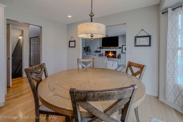 276 Ream Drive, Elburn, IL 60119