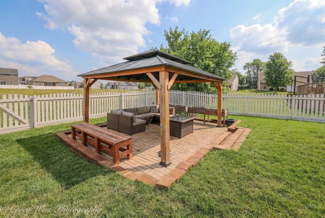 276 Ream Drive, Elburn, IL 60119